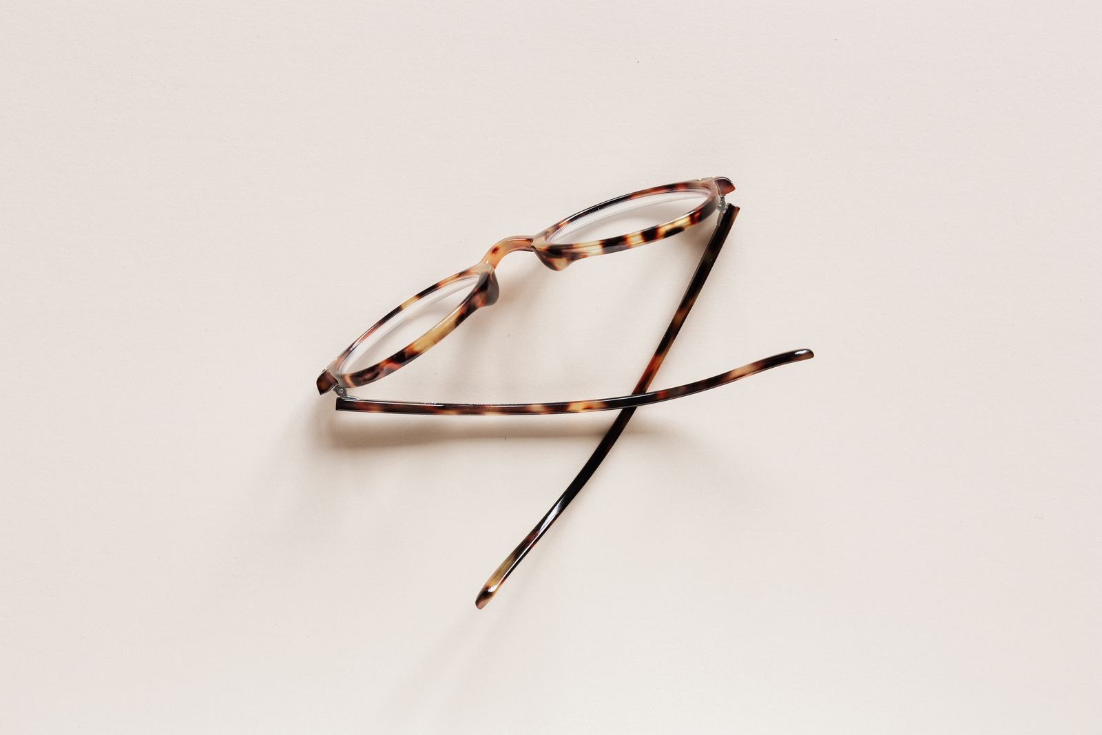 Tortoiseshell acetate glasses in close-up
